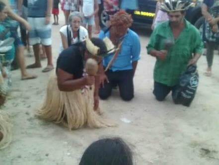 Aldeia é destruída e incendiada durante o despejo de 67 famílias Kariri Xocó na Bahia