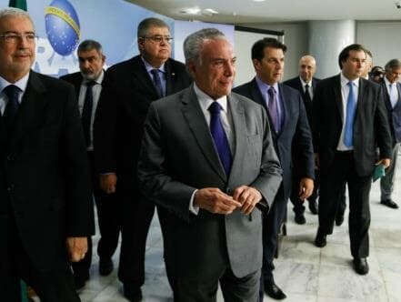 Governo exige que partidos da base fechem questão a favor da reforma da Previdência