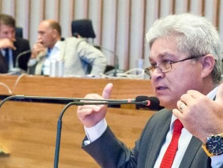 Sem pedir indiciamentos, relatório da CPI da Saúde é aprovado na Câmara Legislativa do DF