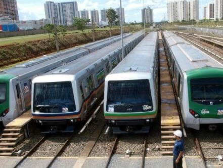 Em Brasília, metrô e ônibus aderiram totalmente ao movimento grevista desta sexta-feira