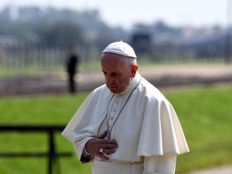 Papa Francisco recusa convite de Temer e avalia: "Crise não é de simples solução"