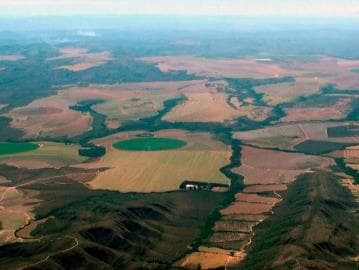 Novas fronteiras em terras brasileiras - uma visão sobre o território nacional