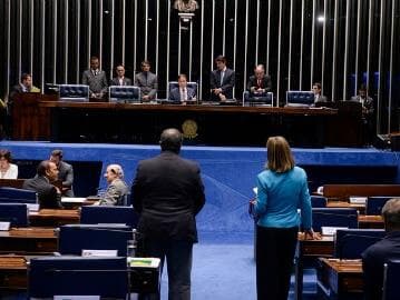 Senadores preparam ofensiva contra projeto de terceirização aprovado na Câmara