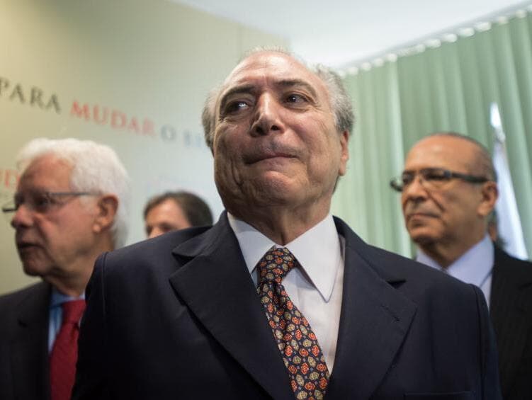 Sem notáveis, Temer reforça ministério de investigáveis