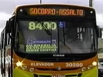 Deputado propõe aviso de assalto em letreiro de ônibus em Brasília