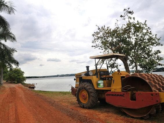 Com obras paradas, governo amplia prazo de envio de projetos para Orla do Lago