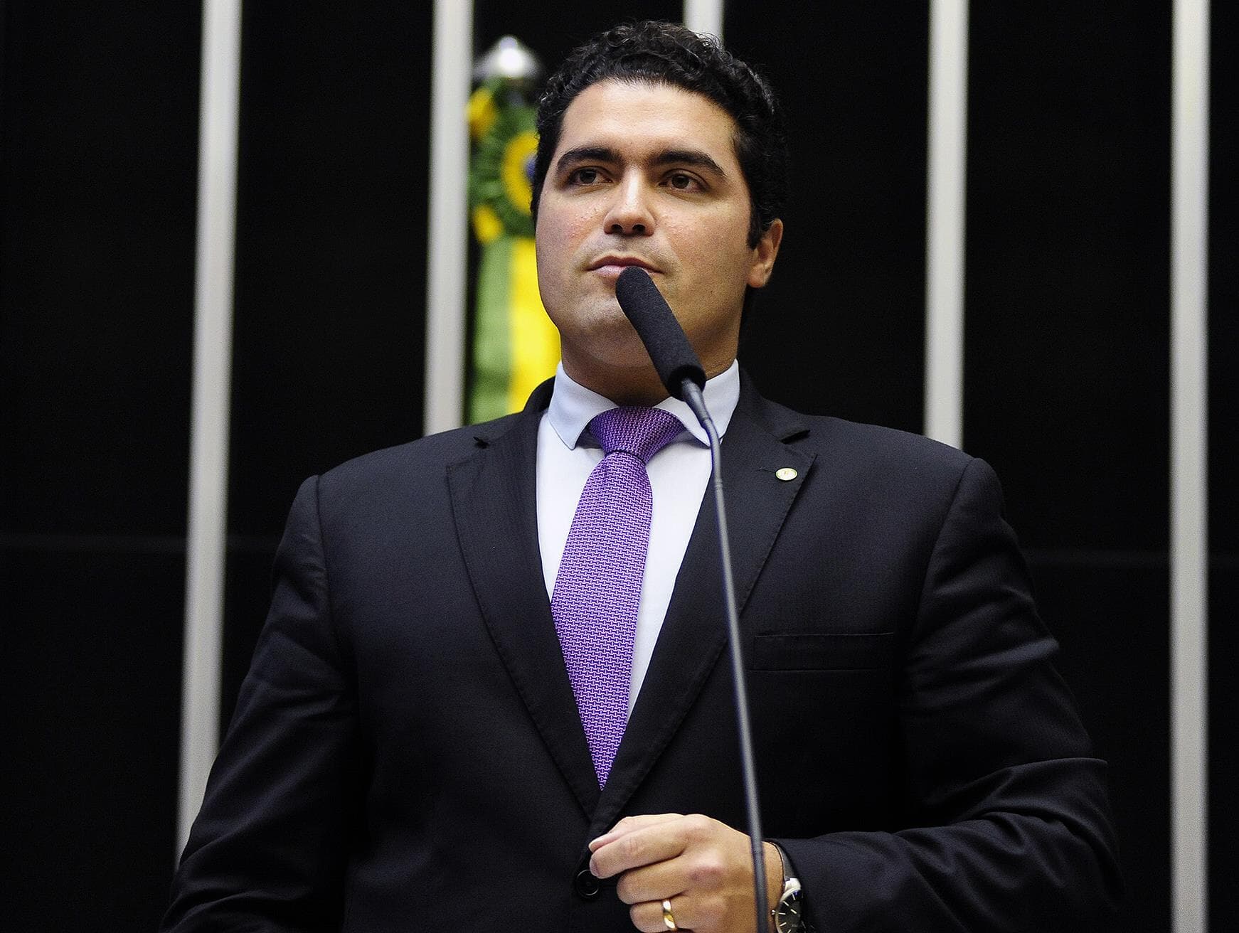 Réu no STF, deputado defende ex-secretário que apoiou chacina em presídios