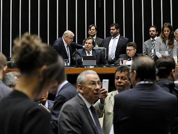 Deputados excluem teste de integridade do projeto de medidas anticorrupção