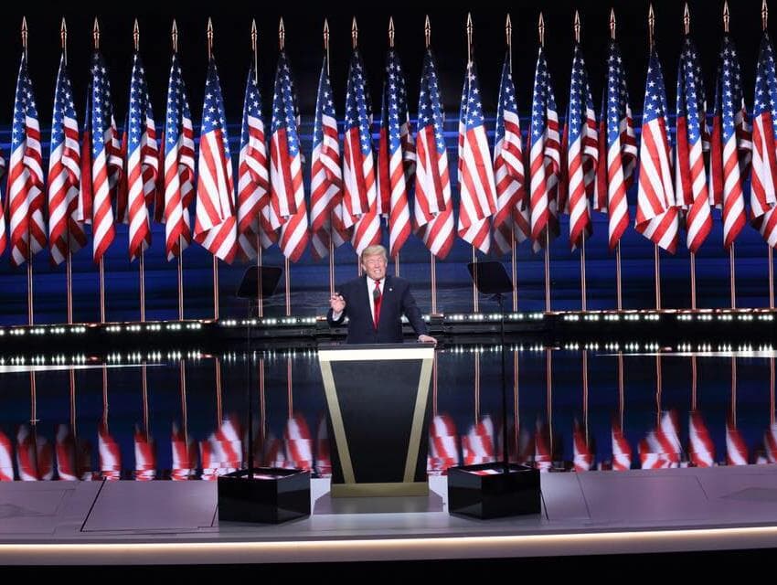 Após vitória surpreendente, Trump faz discurso conciliador: "É hora de renovar o sonho americano"