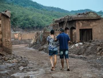 Os enlameados de Mariana