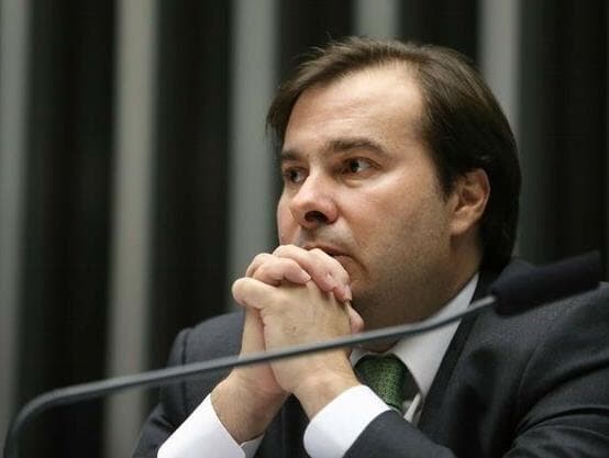 "Se for um texto de batalha prefiro não fazer a votação", diz Rodrigo Maia sobre Lei de Repatriação de Recursos