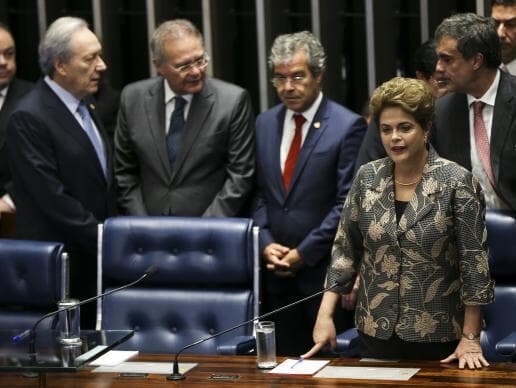 Dilma volta ao STF para pedir anulação do impeachment e retorno à Presidência