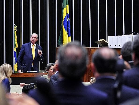 STF acata pedido de Janot e envia inquérito contra Cunha à Justiça Federal do DF