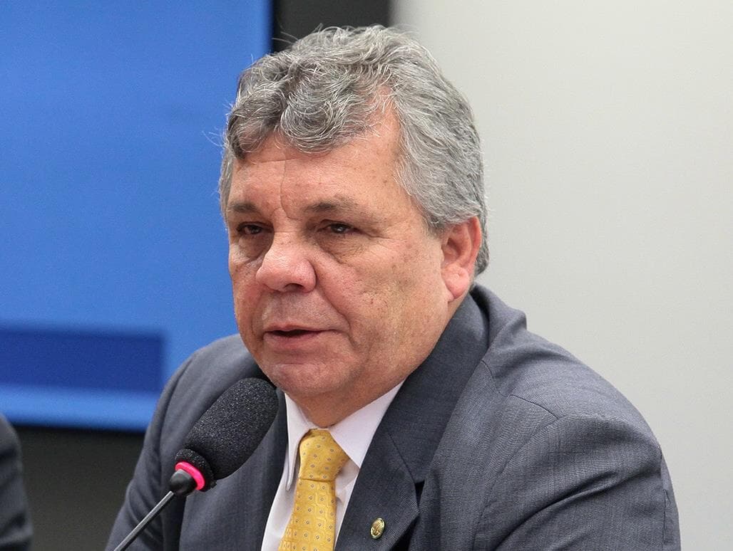 Condenado por porte ilegal de armas e réu em quatro processos no STF vai presidir a CPI da Lei Rouanet