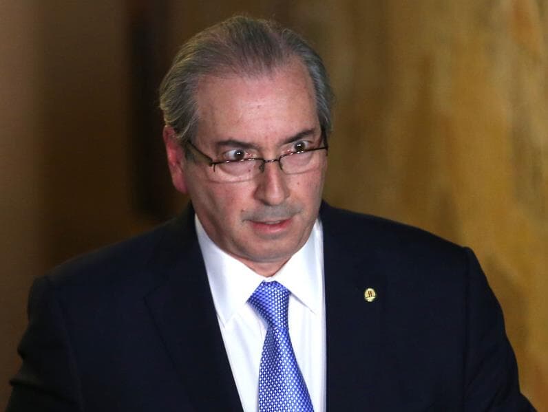 Aliados tentam trocar cassação pela suspensão do mandato de Cunha