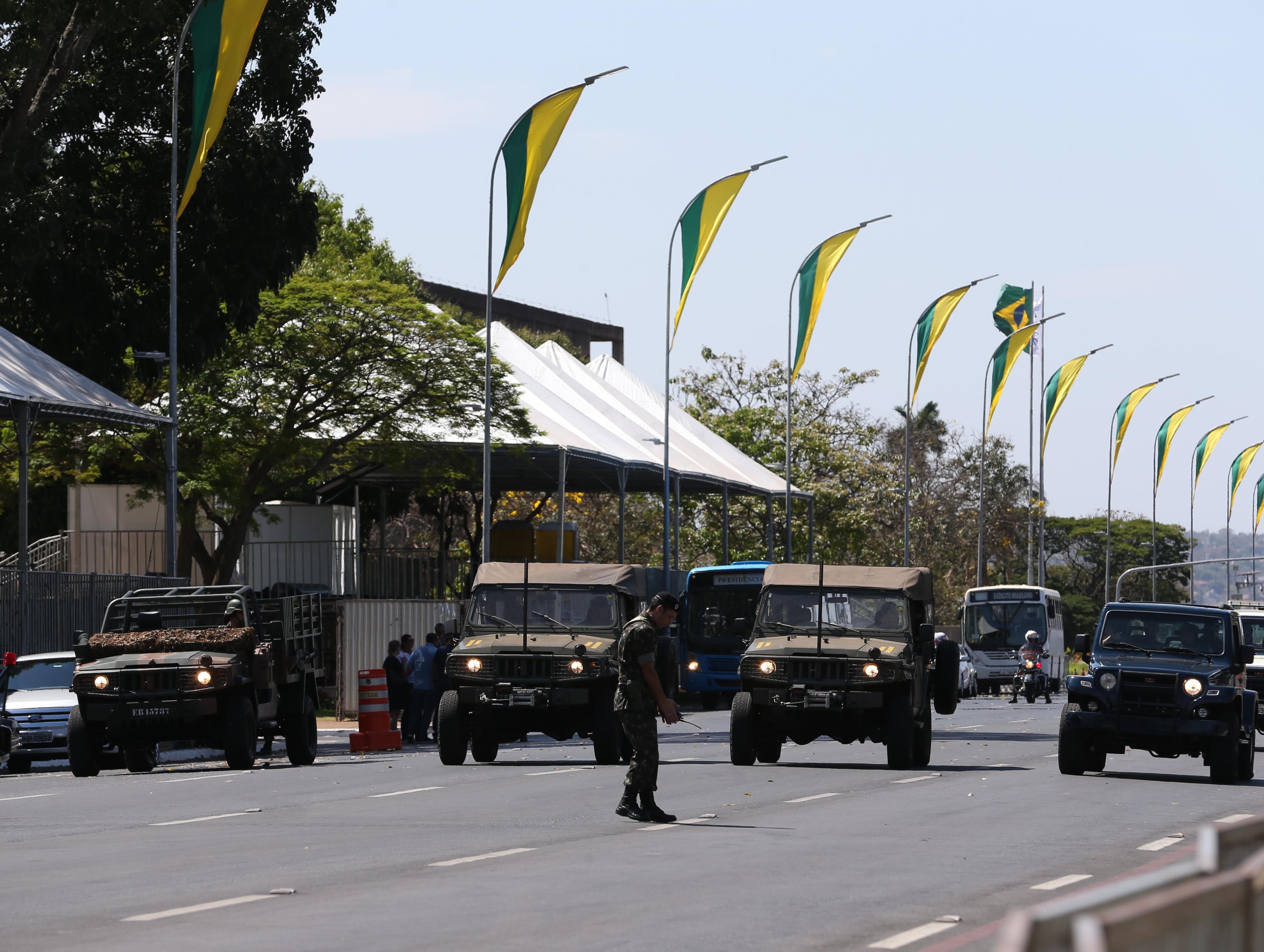 Movimentos contrários ao impeachment preparam atos para o feriado