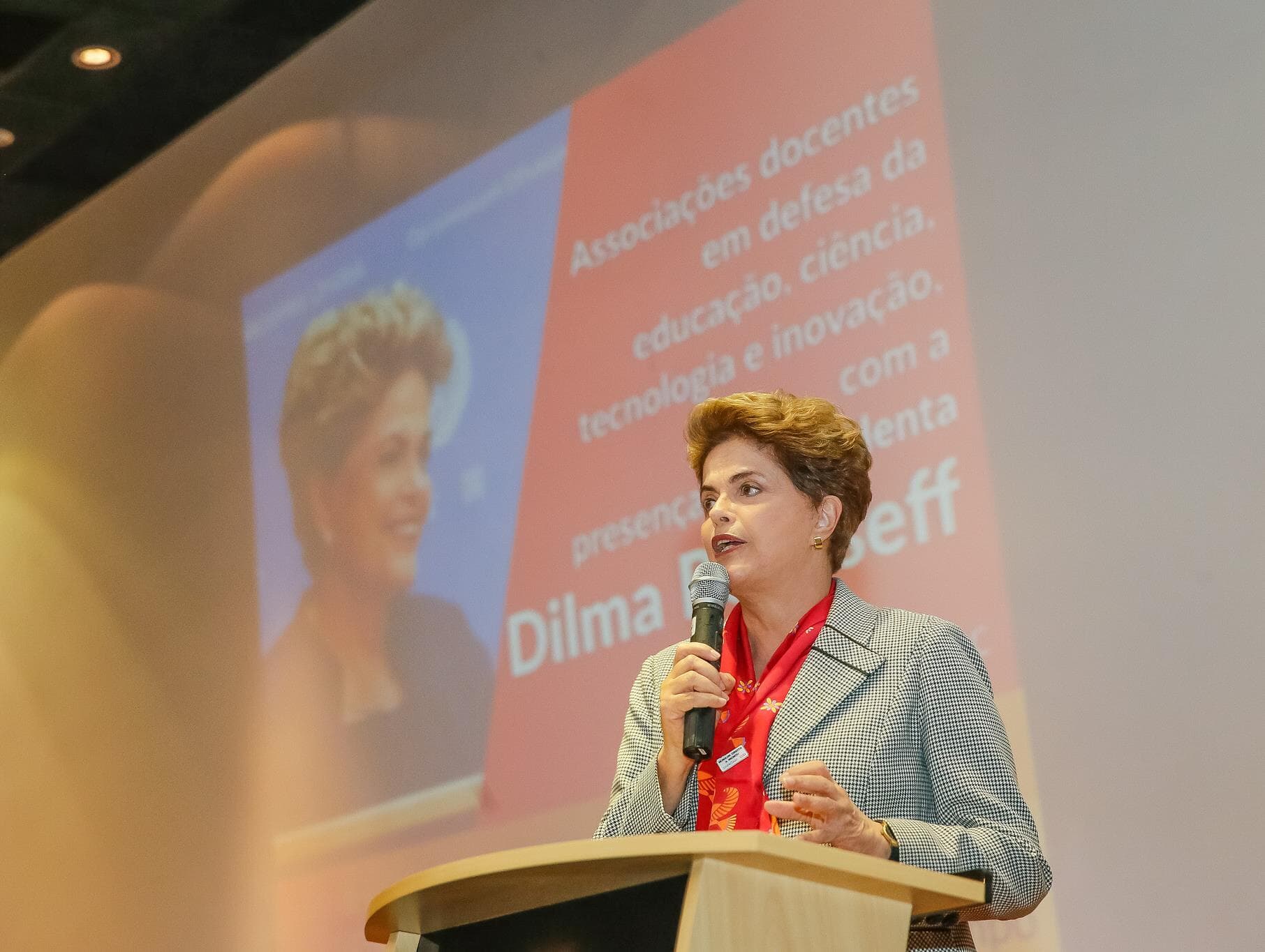 Dilma rejeita participar da Olimpíada "numa posição secundária"