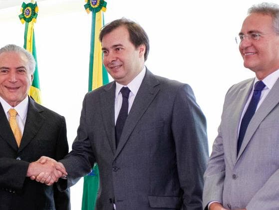 Temer, Renan e Maia se encontram para estabelecer pauta conjunta