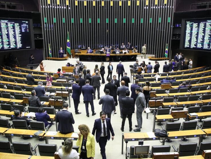 Conheça os deputados que são pré-candidatos nas eleições deste ano