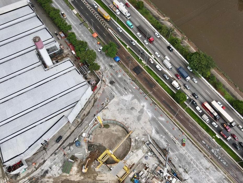 Entidades repudiam vídeo que associa desmoronamento no metrô de SP a mulheres