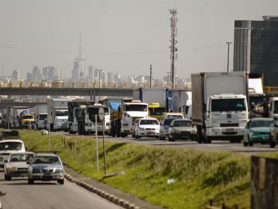 Novo código de trânsito entra em vigor hoje. Saiba o que muda