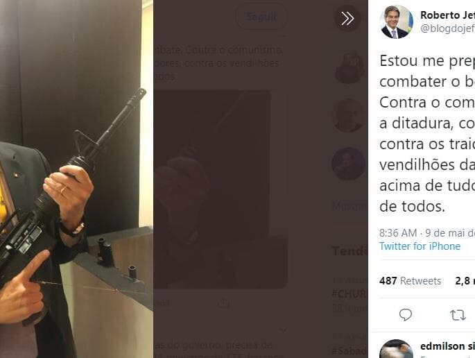 Roberto Jefferson publica foto com fuzil: "Para combater o comunismo"