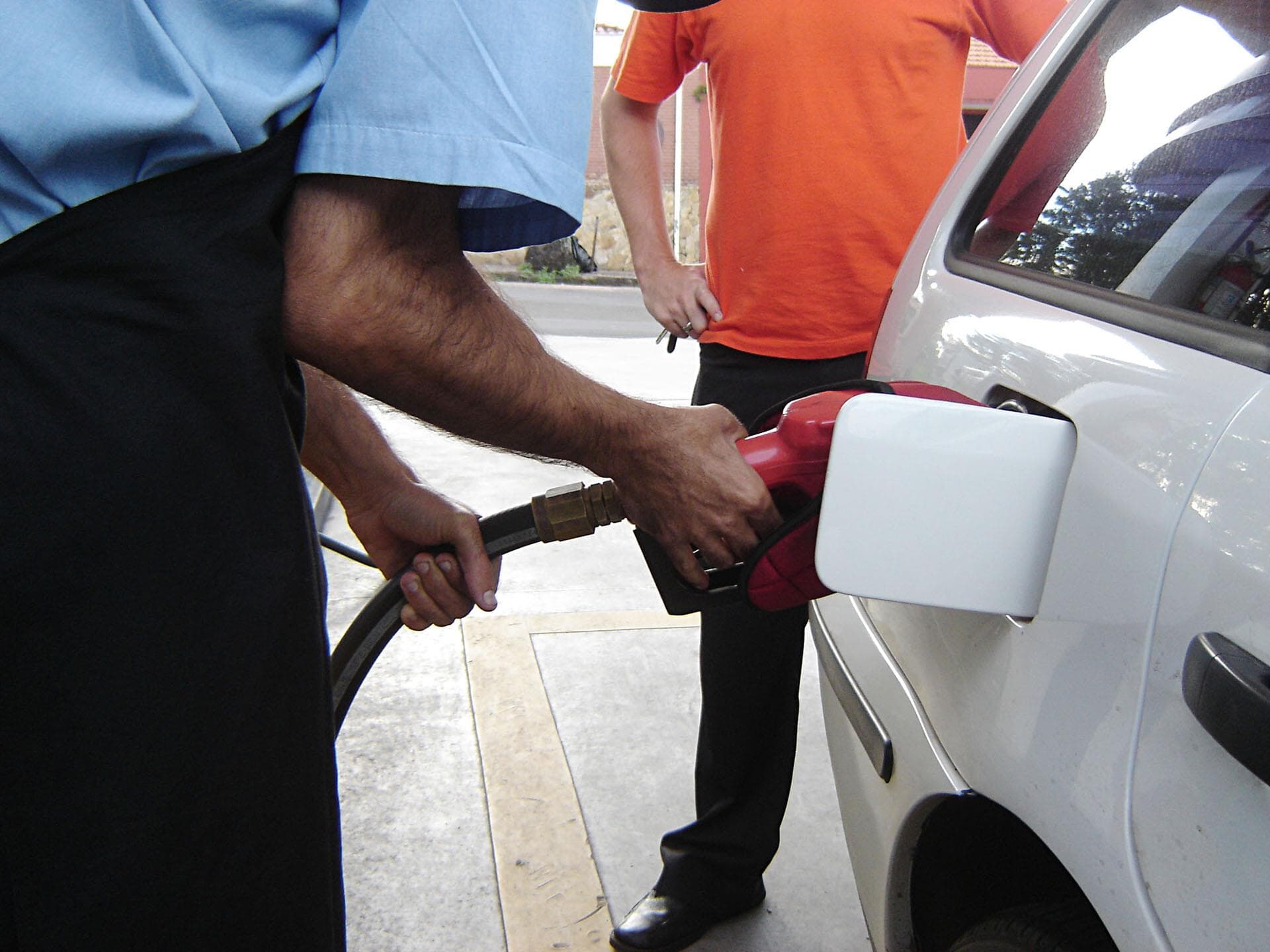 Bolsonaro prevê aumento do preço da gasolina no Brasil