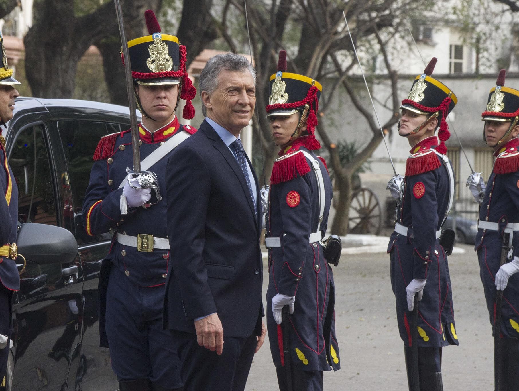 Vídeo: em busca da reeleição, Maurício Macri vota em Buenos Aires