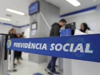 Reforma da Previdência retira direitos e reduz benefícios