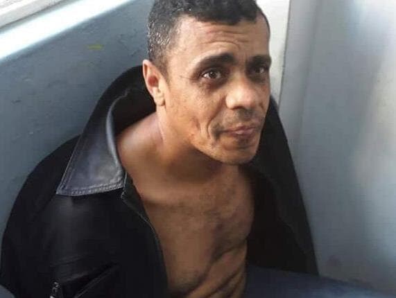 Autor de facada em Bolsonaro é doente mental e não pode ir a presídio, decide juiz