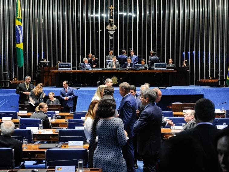 Senado analisa PEC da Pessoa com Deficiência e Código da Aeronáutica