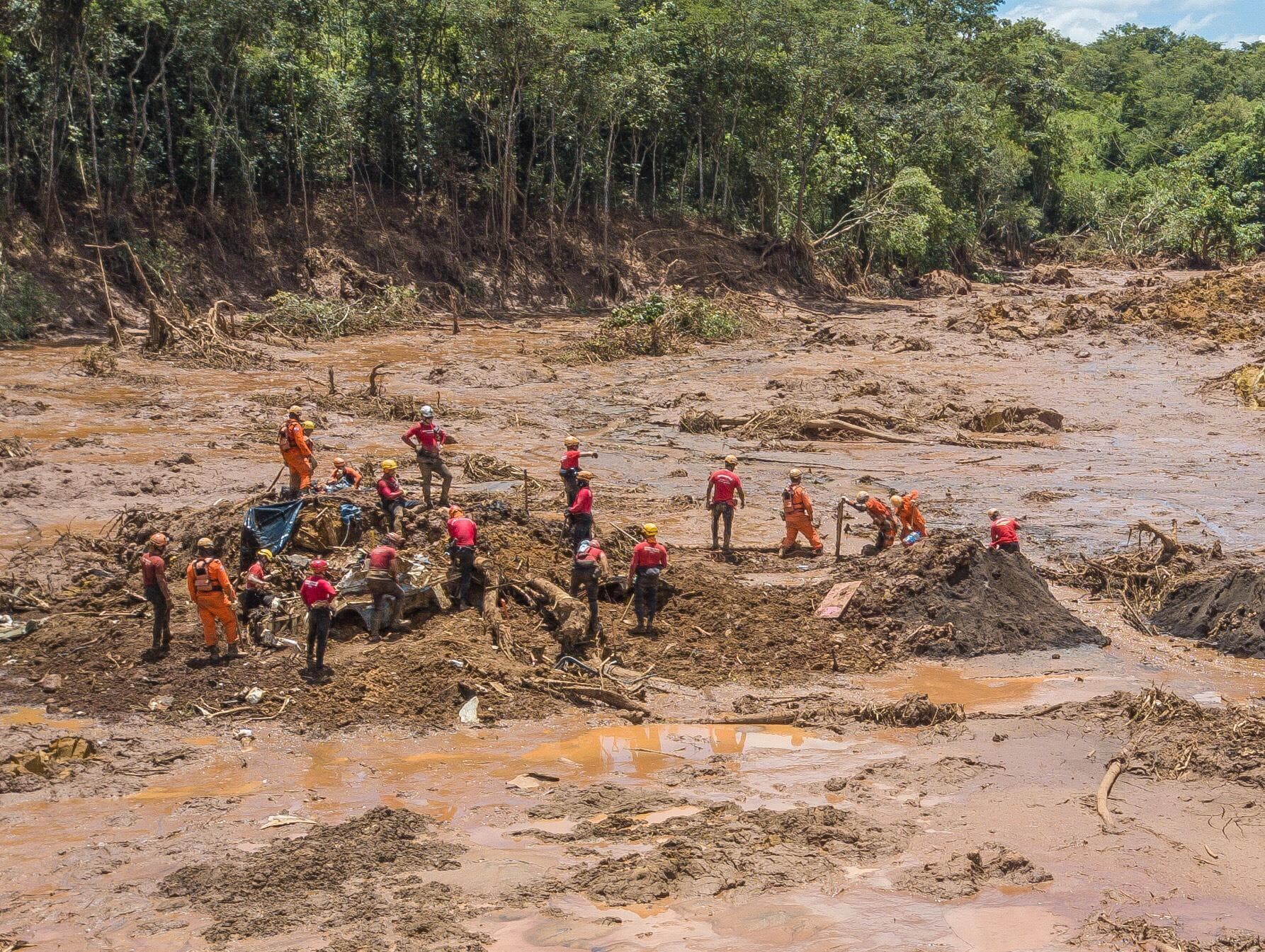 Vale anuncia que doará R$ 100 mil a cada família atingida em Brumadinho