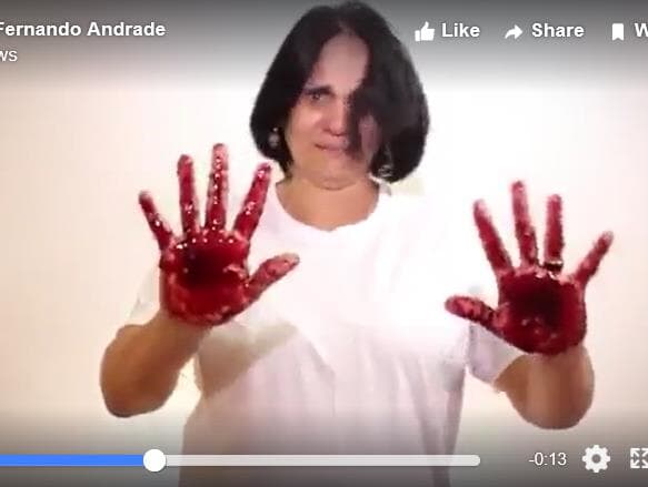 Damares exibe mãos sujas de sangue em vídeo contra lei de atendimento a vítimas de violência sexual no SUS