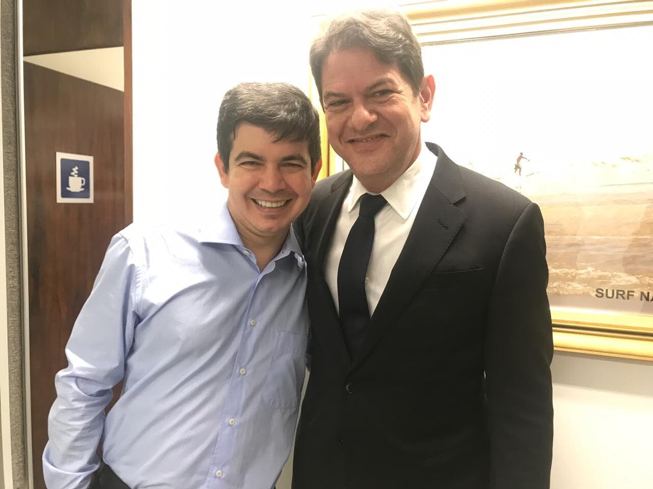 Randolfe e Cid Gomes articulam bloco de oposição a Bolsonaro no Senado sem o PT