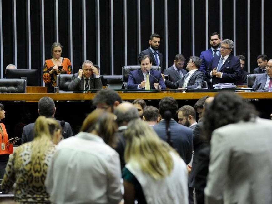 Deputados concluem votação de MP que dá incentivos fiscais para montadoras