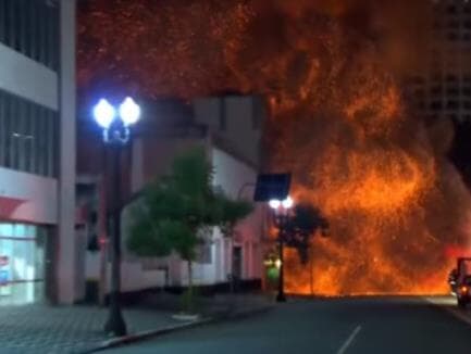 Em vídeo, o instante em que o edifício Wilton Paes de Almeida desaba em chamas no centro de SP