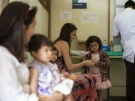 Senado libera trabalhador a faltar dois dias por semestre para levar filho menor ao médico