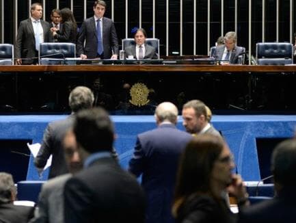 Senadores ampliam leque de hipóteses para aumento de pena do feminicídio