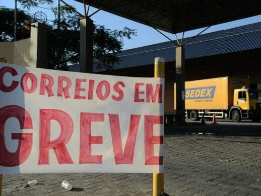 Funcionários dos Correios entram em greve nesta segunda-feira