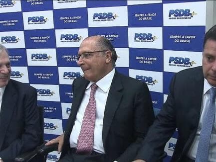 Marconi diz a Tasso que vai disputar comando do PSDB; senador cogita permanecer no posto