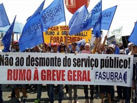 Centrais denunciam caos no serviço público e preparam greve geral contra pacote de Temer