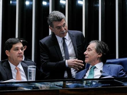 Enrolado na Lava Jato, PMDB quer voltar a ser MDB para "ganhar as ruas"