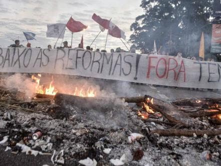 Greve Geral começa com paralisação, protestos e bloqueios em diversas cidades do país