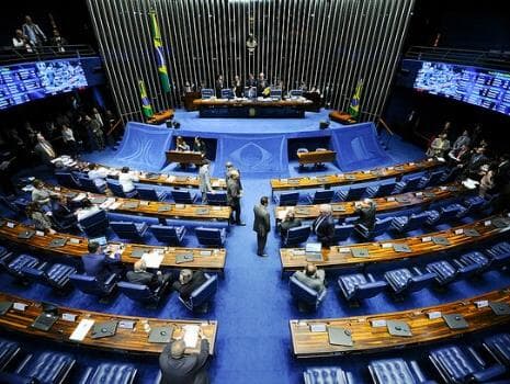 Senadores aprovam medida provisória que concede bônus para peritos do INSS