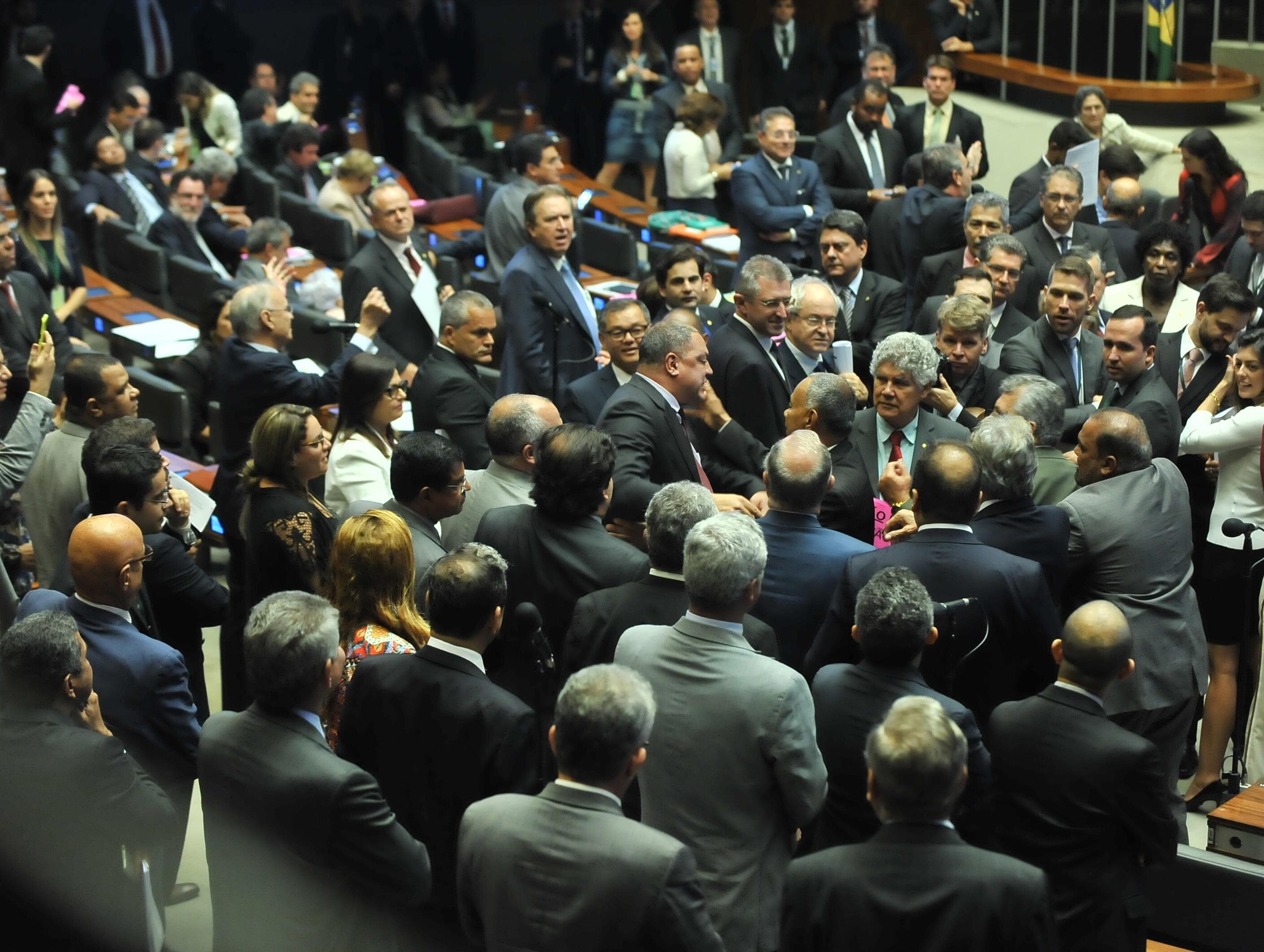 Reforma trabalhista é o maior ataque da história ao trabalhador, dizem juízes e procuradores