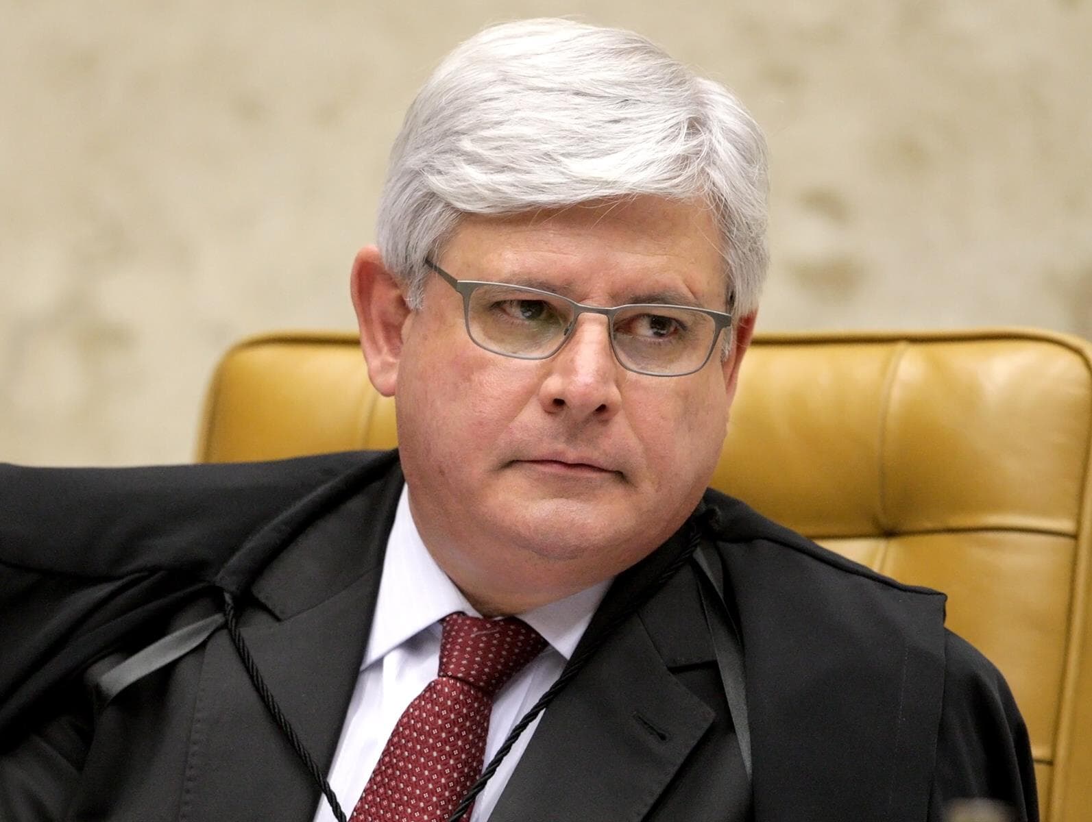 Janot pede a abertura de 83 inquéritos ao STF com base nas delações da Odebrecht