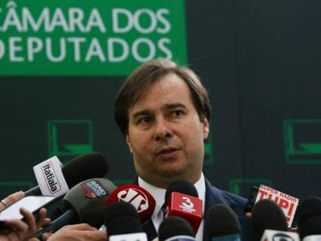 Parecer informal da CCJ libera recondução de Rodrigo Maia ao comando da Câmara