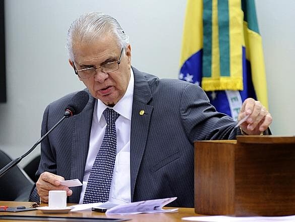 Conselho de Ética define relatores de processos contra deputados