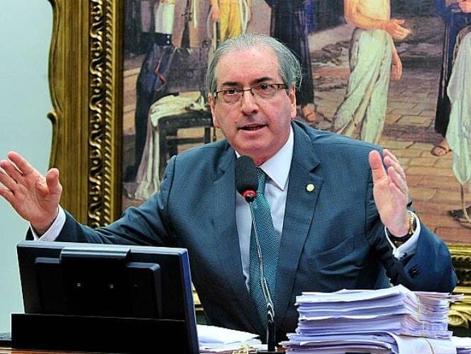 Cunha diz que vai ao STF contra decisão da CCJ