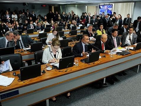 Comissão do Senado aprova desvinculação de receitas